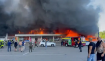 乌方称商场遭袭致16人死亡，俄网站：该地实际用于存放军事装备