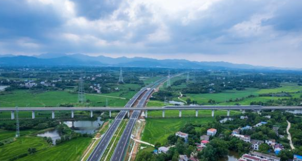 安徽：高速公路建设实现“双过半”