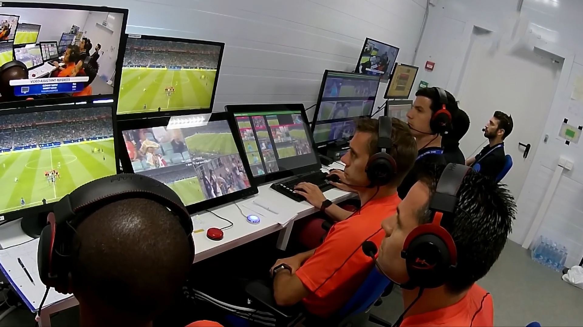 多哈世界杯亮相“黑科技” 半自动越位判罚技术启用